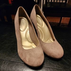 Dexflex Comfort Heels Size 10W